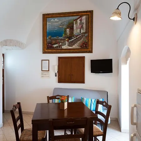 Trullo Chiesa Madre Apartmán
